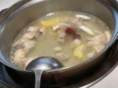-喃喃椰·糟粕醋·椰子鸡火锅(七堡花园店)