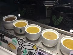-老乡鸡(上海白玉兰广场店)