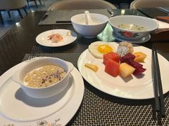 -深圳温德姆至尊酒店·大堂吧·户外花园