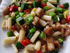 -鲤鱼塘农家山庄