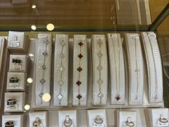 -海星奢选二手奢侈品手表包包鉴定回收寄卖(墨玉南路店)