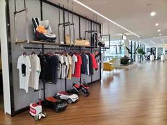 -宁波宝信宝马4S店(江北日湖店)