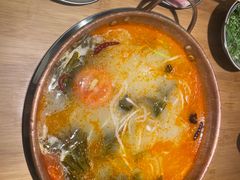 -洱火云南酸菜牛肉火锅(石景山当代商城店)