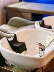 -风向标WIND VANE SALON