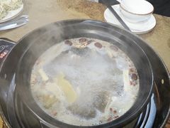 -濠轩阁特色生蚝火锅(水湾路店)