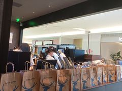 -瑞幸咖啡(Lab·前海壹方汇负一楼店)