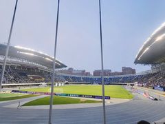 -裕彤国际体育中心