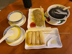 -周大娘牛乳(旧寨古村总店)