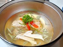 -雲上錢屋·地标景观(上海中心店)