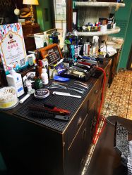 -小戈男士复古理发馆barber shop
