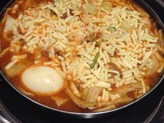 -三清洞摩西韩式年糕火锅(威高广场店)