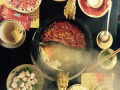 -东巴婆婆云南鱼豆花火锅(大东门店)