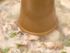 -洞庭洲·防空洞火锅·铜锅涮肉·烧烤(新百广场店)