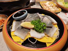 -草家酱蟹炭火烤肉店(珲春南路一店)