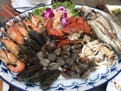 -The Dishes Seafood & Restaurant