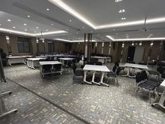 -潮漫酒店(北京通州环球度假区临河里地铁站店)