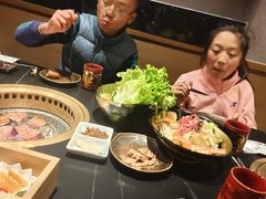 -山川小町·极番烧肉(新地假日广场店)