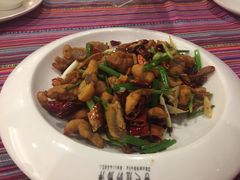 -香巴拉云南餐厅(华莱坞店)