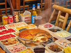 -来龍儿鲜切牛肉自助老火锅