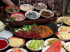 -沸炉重庆老火锅(军事博物馆店)