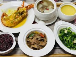 -臻康乃馨月子中心(集美店)