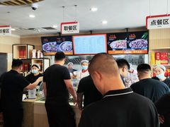 -闫家驴肉老店(华电一校店)