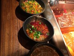 -老牌坊云南鱼豆花火锅(嵩山店)