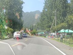 -尧山大峡谷漂流