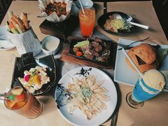 -穹六人间 people 6(岳阳路店)