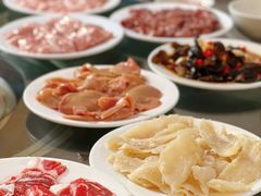 -周老三跷脚牛肉·全牛火锅(非遗传承店)