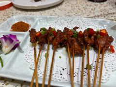 -小董哥烤串·爆汁大油边(故宫店)