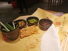 -丁里羊肉小镇(天鹅湖总店)