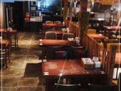 大堂-三个大叔烤羊肉串·炭炉砂锅菜(西三旗店)