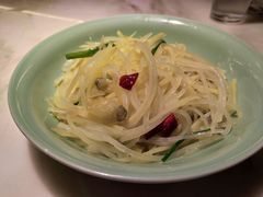 酸辣土豆丝-弄堂里(西溪龙湖天街店)