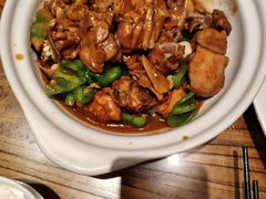 -泉畔人家·老济南经典鲁菜(大明湖店)