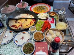 -鸿姐老火锅(花园路店)