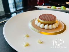 长颈鹿塔塔-L'ATELIER de Joel Robuchon(外滩18号店)