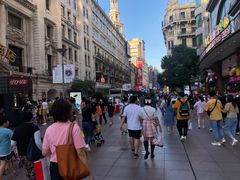 -星巴克(西藏路店)