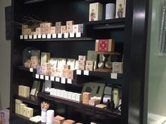 -良友书坊(安徽路店)