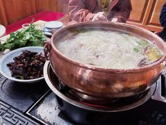 -三锅莊·牦牛肉火锅·香格里拉特色藏餐宴请餐厅(菱角塘路店)