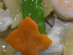 -泉畔人家·老济南经典鲁菜(大明湖店)