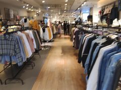 -三福时尚(三峡广场华夏银座店)