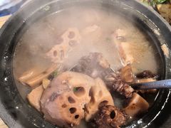 -霄汉牛三鲜湖北砂锅菜(万松园2店)