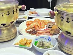 -云顶旋转自助景观餐厅