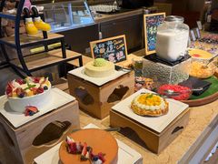 -大中华希尔顿酒店-念自助餐·嗨啤·小龙虾