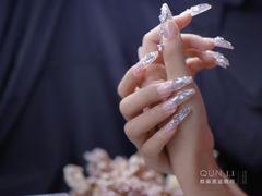-群丽化妆摄影美甲纹绣培训学校