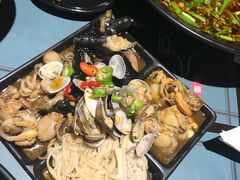 -八月美食小馆(银泰城总店)