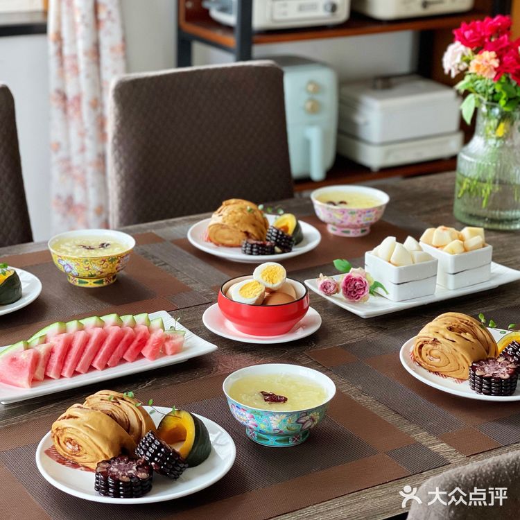 四口之家的早餐｜元气早餐盘➕美容养颜银耳汤