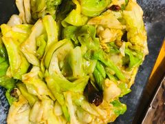 蚝油手撕包菜-老东镇啤酒屋海鲜加工·蒸汽海鲜·海鲜烧烤(台东店)