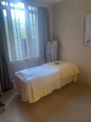 -百秀名媛纹绣美学护肤中心